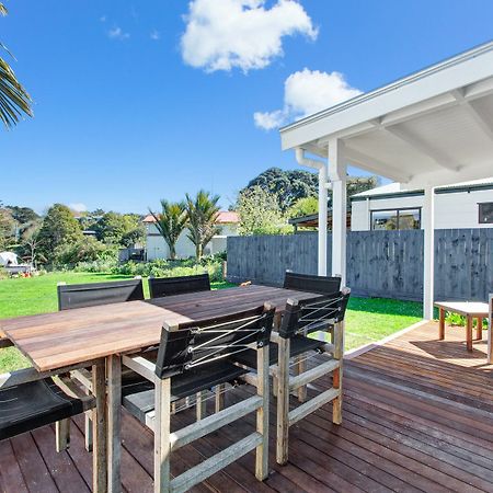 The Little Blue Bach In Oneroa Village By Waiheke Unlimited エクステリア 写真